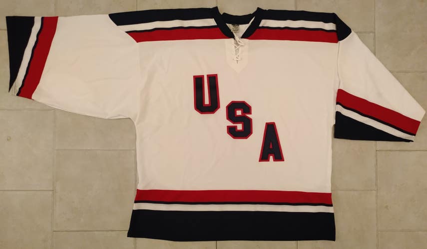 H550BK "USA" Style Goalie Jersey - Size 4XL - White - New