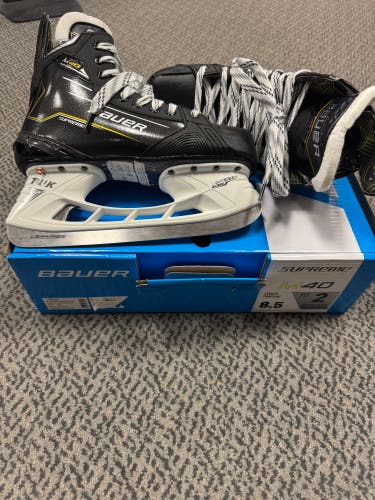 Bauer Supreme M40 Hockey Skates 8.5 (New)