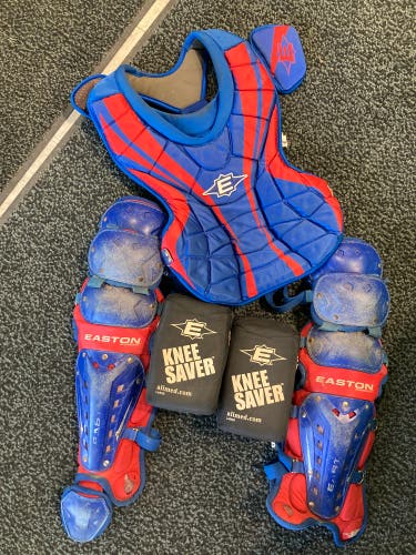 Intermediate Easton Catcher's Set