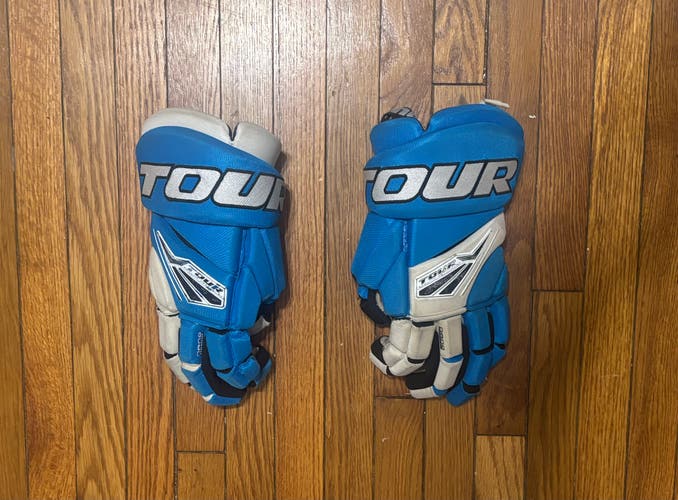 Tour Code 1 (2021 Model) Gloves 15" (Used)