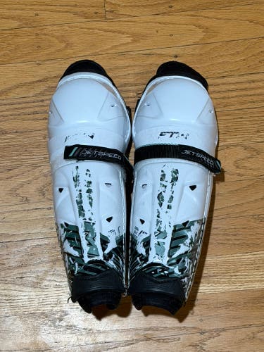 Junior CCM JetSpeed FTW 11" Shin Pads (Used)