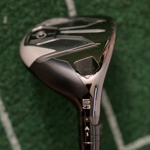 Titleist TSi1 23° 5 Hybrid RH Tour AD HY65-R Regular Flex w/HC