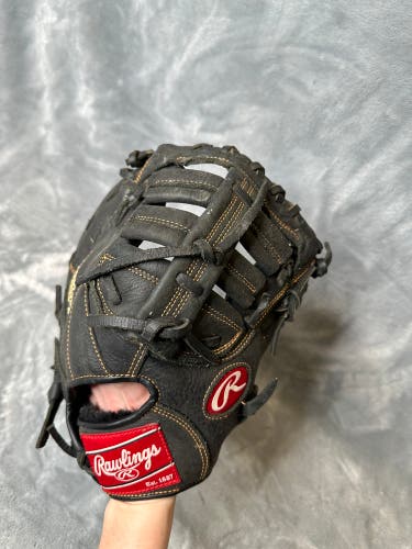 Black Rawlings Renegade RH First Base Baseball Glove 11.5" (Used)