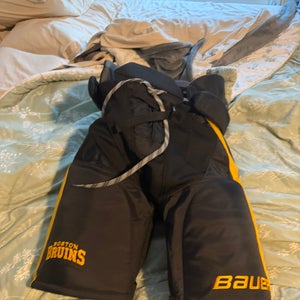 Boston bruins centennial Senior Medium Bauer Vapor Pro Hockey Pants Pro Stock (Used)