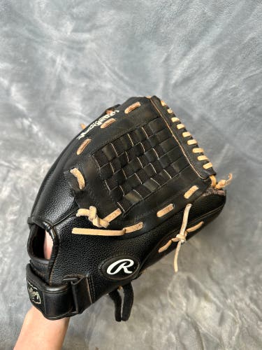 Black Rawlings RSB RH Softball Glove 13" (Used)