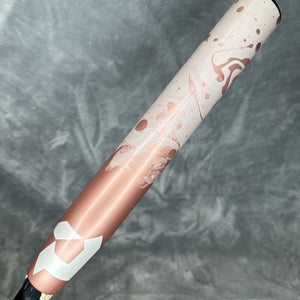 Pink 2025 DeMarini Whisper Composite Bat (-10) Composite 22 oz 32" (Used)