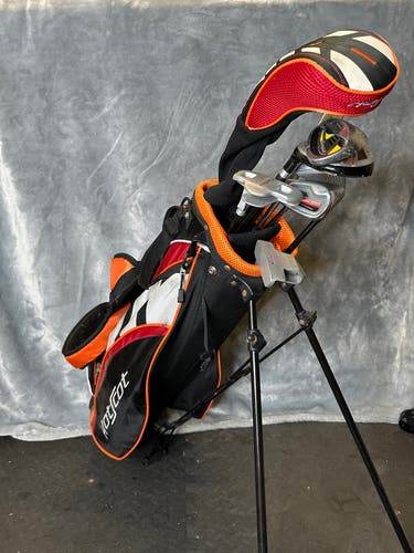 Junior Tommy Armour Hotscot Clubs (Full Set) Right Handed Regular Flex (Used)