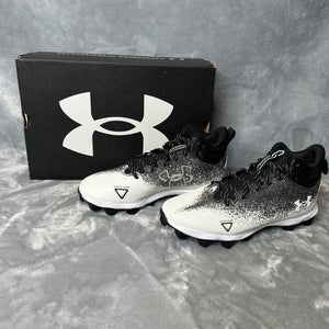 Black Kid's 5.5Y (Big Kids / Youth) Youth Under Armour High Top Footwear Molded Cleats (New)