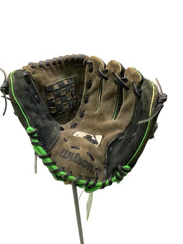 Used Wilson WILSON 11 INCH BB/SB Glove RH Throw Black 11" 11347-S000264597