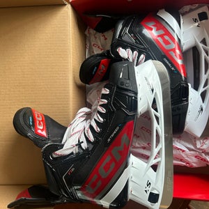 CCM JetSpeed FT6 Hockey Skates Regular Width 8.5 (Used)