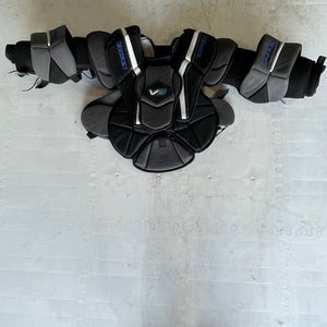Small Vaughn Velocity V9 Goalie Chest Protector (Used)