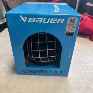 Medium Bauer Re-Akt 55 Helmet (New)