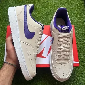 Men's Size M 12.0 (W 13.0) Nike Shoes (New)