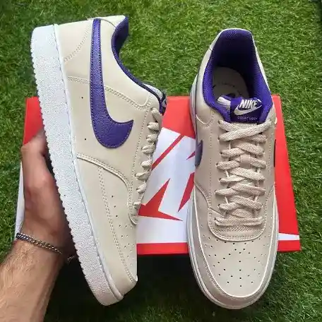 Men's Size M 12.0 (W 13.0) Nike Shoes (New)