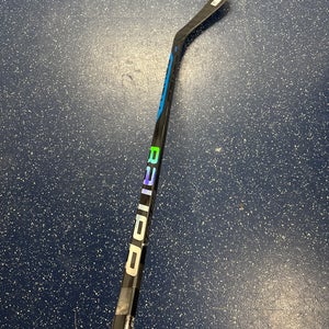 Intermediate Bauer Nexus Sync Right Handed Hockey Stick P28 65 Flex (New)