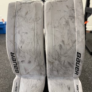 Medium 2022 Bauer Supreme M5 Pro Goalie Leg Pads (Used)