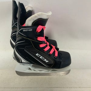 Used CCM TACKS 9040 Youth Hockey Skate Youth 09.0 11823-S000037368