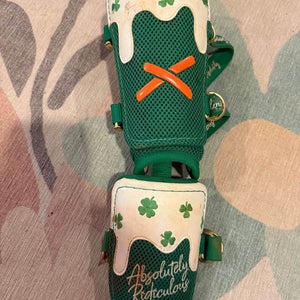 ARIA Standard/Adult Shamrock Leg Guard