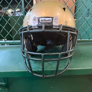 Adult Large Schutt Vengeance A11 Helmet (Used)