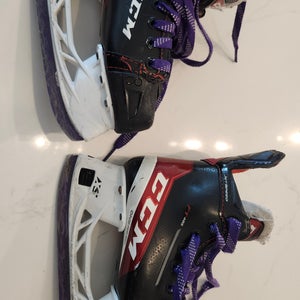 CCM JetSpeed FT485 Hockey Skates Regular Width Size 1 (Used)