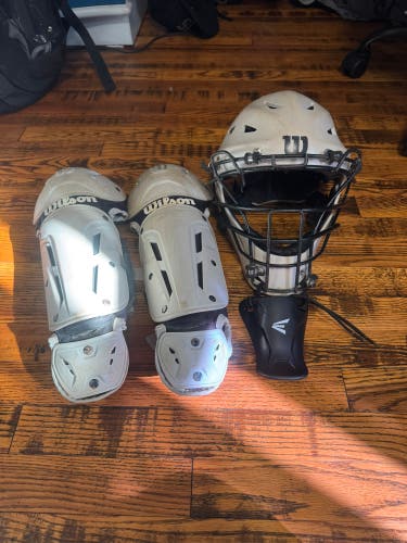 Black/Gray Wilson Catcher's Set (Used)