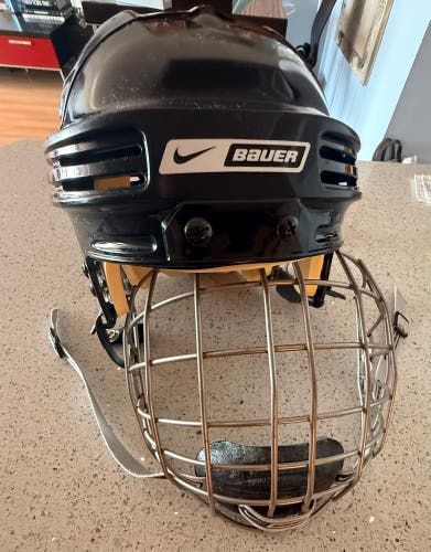 Large Bauer 4500 Helmet Pro Stock Combo  (Used)