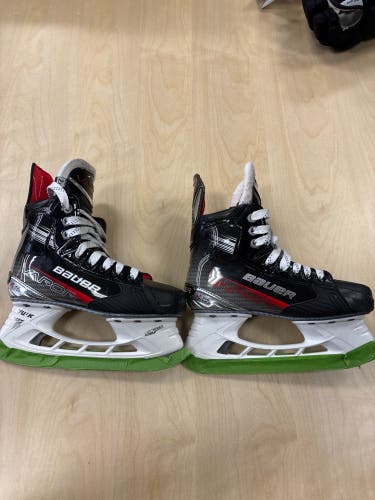 Bauer LTX Pro+ Hockey Skates Regular Width Size 2.5 (Used)
