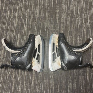 Black 2024 Bauer Supreme Shadow Hockey Skates Regular Width 7.5 (Used)