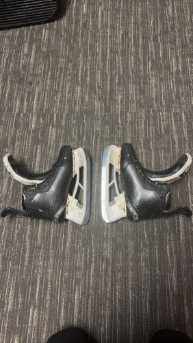 Black 2024 Bauer Supreme Shadow Hockey Skates Regular Width 7.5 (Used)