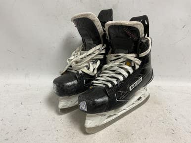 Used Bauer SUPREME 1S Intermediate Hockey Skate Intermediate 5.5 11855-S000199669