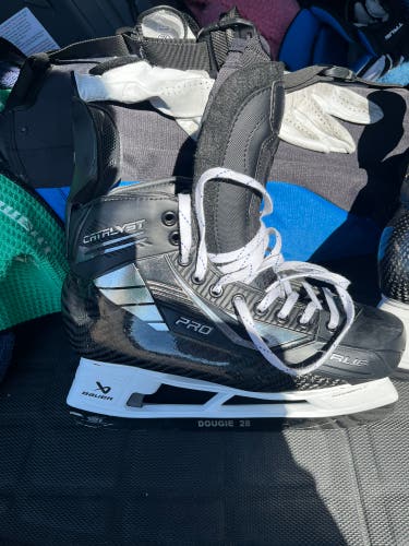 True NHL Catalyst Pro Mens Pro Stock Hockey Skates-Size 10 w/ 2 sets of steel