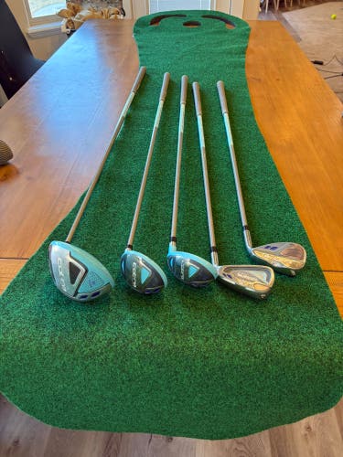 Golf Club Set: Cobra junior golf club set with 6 clubs/irons putter, 7, SW, driver, fairway, hybrid