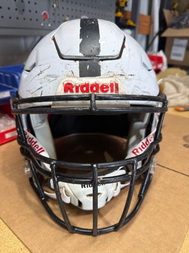 USED RIDDELL FLEX ADULT HELMET - LARGE - METALLIC WHIITE