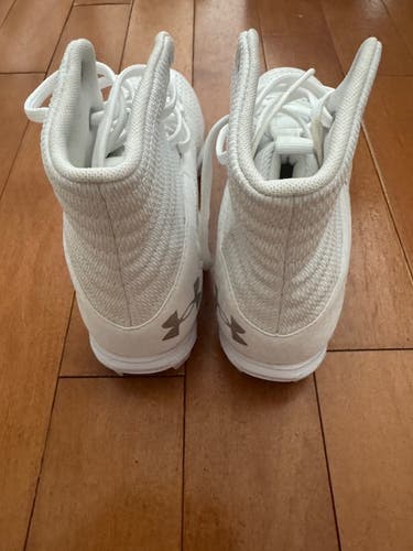 Men's Size M 8.0 (W 9.0) Under Armour High Top Molded Cleats (New)