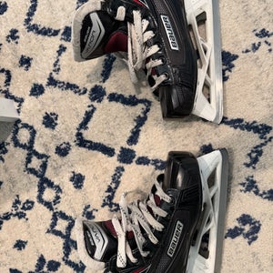 Bauer Vapor X700 Hockey Goalie Skates Regular Width Size 1 (Used)