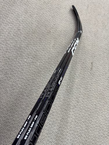 2-Pack Junior CCM Ribcor 84k Right Handed Hockey Stick P29 50 Flex (New)