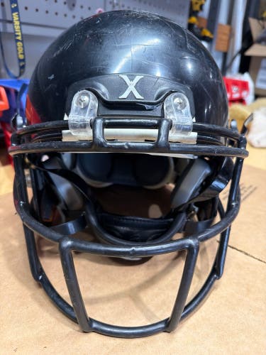 USED XENITH X2E+ YOUTH FOOTBALL HELMET - LARGE - BLACK
