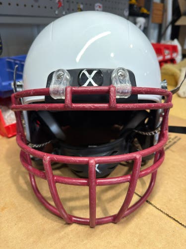 USED XENITH X2E+ ADULT FOOTBALL HELMET - MEDIUM - WHITE