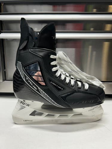 True SVH Custom Pro Hockey Skates Size 8 Parker Kelly Pro Stock 263mm (NEW)
