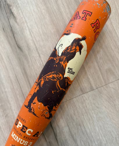 2025 Combat MFG Spec A1 Greatest Show on Dirt BBCOR Alloy Bat -3, 32/29