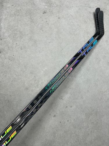 2Pack Custom P28 85 Flex Senior True Hzrdus 9x4 Left Hand Hockey Stick Pro Stock (New)