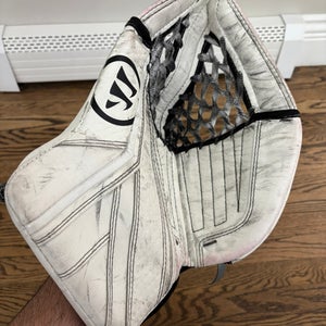 Warrior Ritual G6 E+ Regular Glove, Intermediate, White (Used)