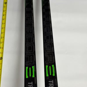 Senior CCM Ribcor Trigger 5 Pro Right Handed Hockey Stick P28 75 Flex (2-Pack)