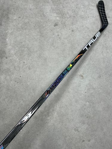Custom P28 85 Flex Senior True Hzrdus 9x4 Left Hand Hockey Stick Pro Stock (New)