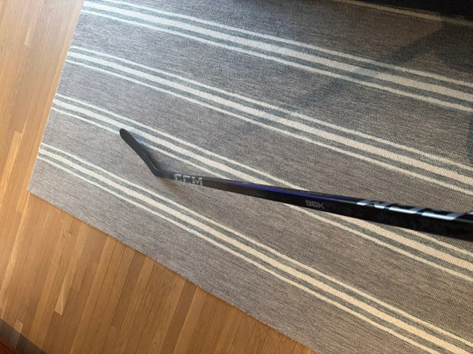 Senior CCM Ribcor 96K Right Handed Hockey Stick P29 85 Flex (New)