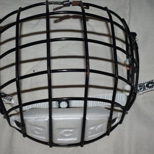 CCM FM10 Junior Hockey Cage