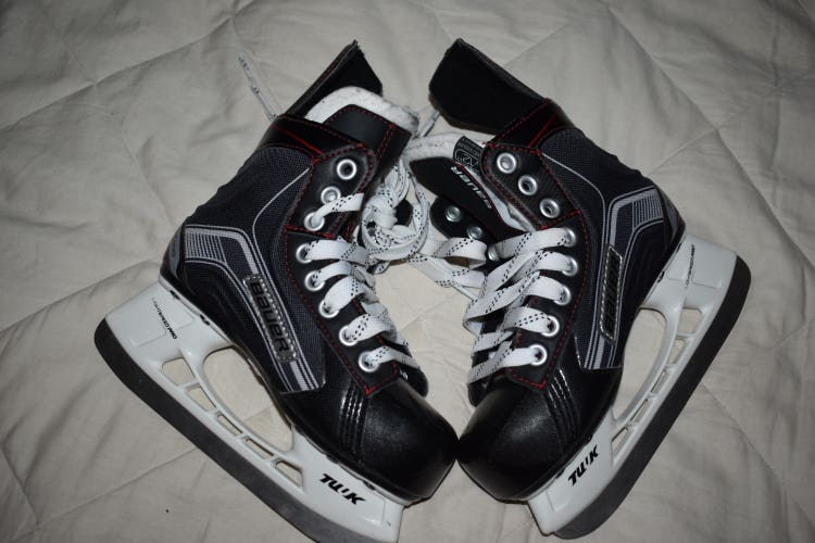 Bauer Vapor X300 Hockey Skates, Youth 12R - Great Condition!