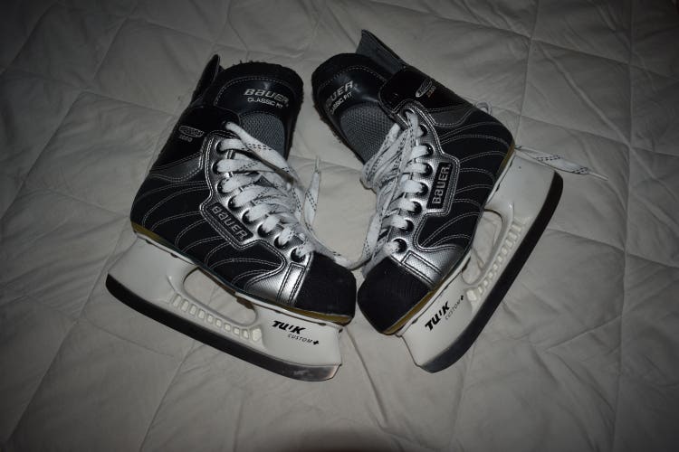 Bauer Supreme 2090 Classic Fit Hockey Skates, Size 3D