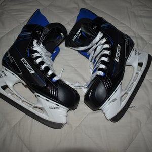 Bauer Nexus N2700 Hockey Skates, Extra Wide Size 4.5EE - New Condition!