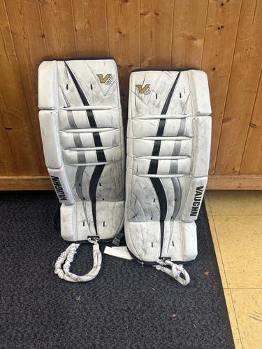 24" Vaughn Velocity V6 Goalie Leg Pads (Used)